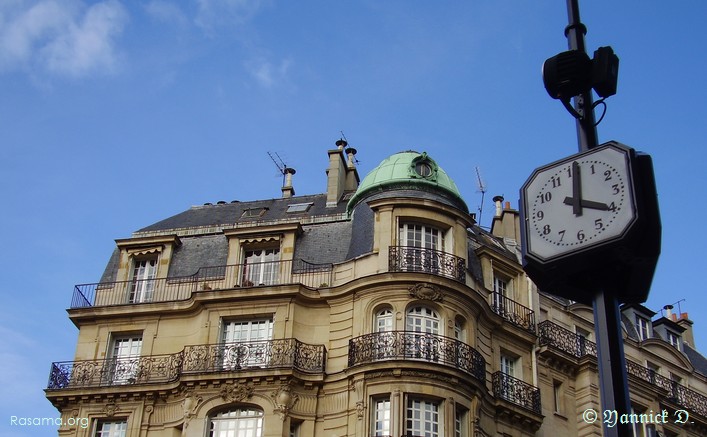 Je ne sais plus où ( version
                avec l’horloge ) à Paris
            